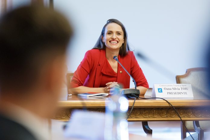 Oana Țoiu