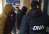 DNA lovește în plină campanie electorală: Doi primari au fost arestați pentru mită. De la Flămânzi, Dan Oloeriu, şi cel al comunei Mihai Eminescu, Verginel Gireadă