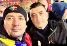 Cărăușul de bani al lui George Simion. Materiale promoționale vândute „la sacoșă” membrilor AUR