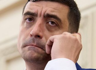 AUR, problema pe care nu o poate acoperi niciun megafon